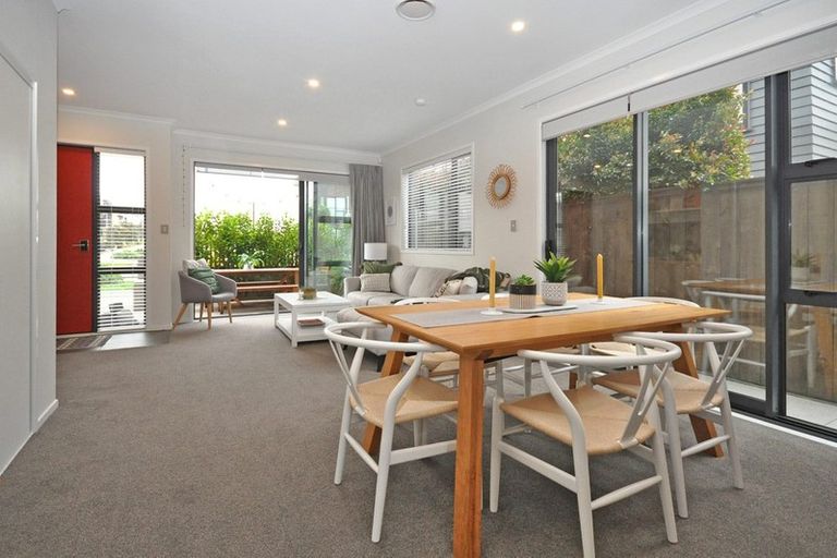 Photo of property in 31 Onekiritea Road, Hobsonville, Auckland, 0616