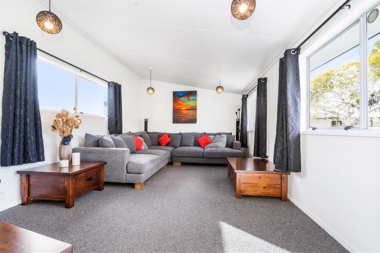 Photo of property in 4 Ross Street, Onerahi, Whangarei, 0110