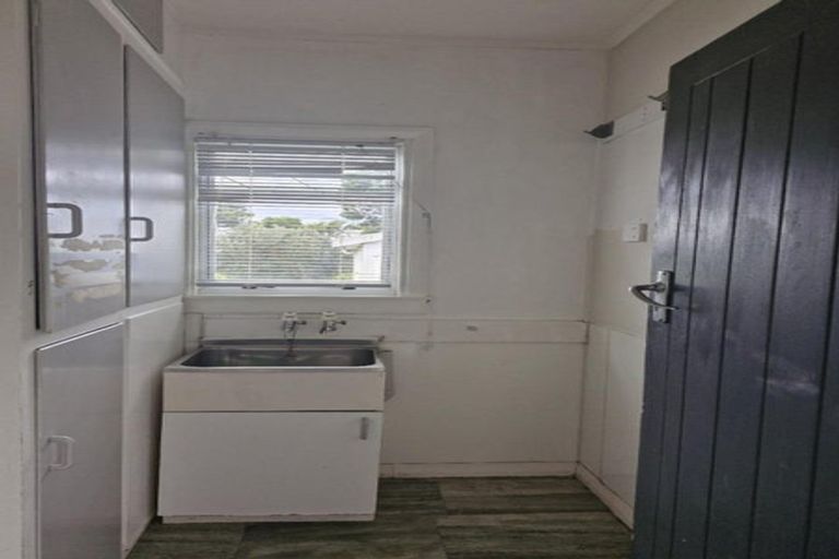 Photo of property in 7 Wilton Street, Westown, New Plymouth, 4310