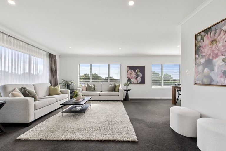 Photo of property in 42 Grace James Road, Pukekohe, 2120