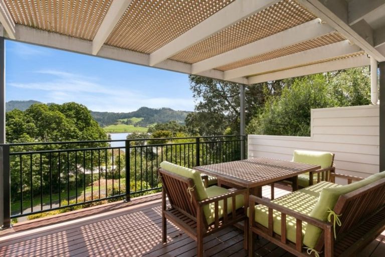 Photo of property in 18 Moana Drive, Tanners Point, Katikati, 3177