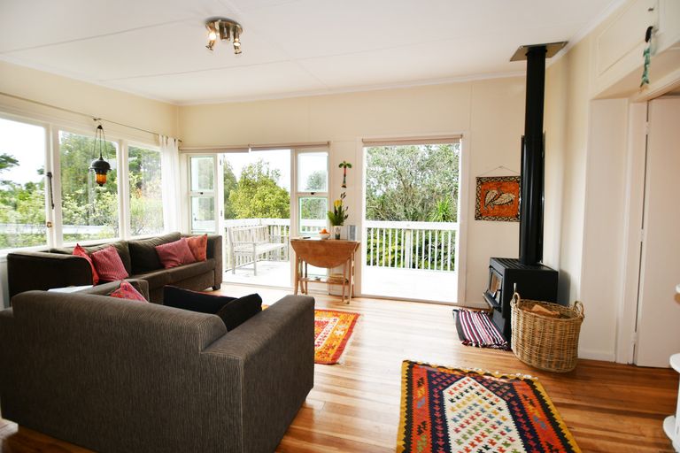 Photo of property in 83 Leigh Road, Leigh, Warkworth, 0985