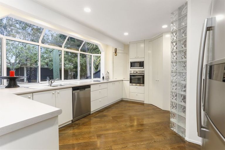 Photo of property in 42 Eban Avenue, Hillcrest, Auckland, 0627