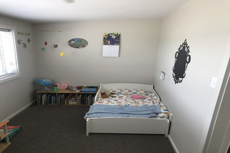 Photo of property in 2/30 Woodford Terrace, Ilam, Christchurch, 8053