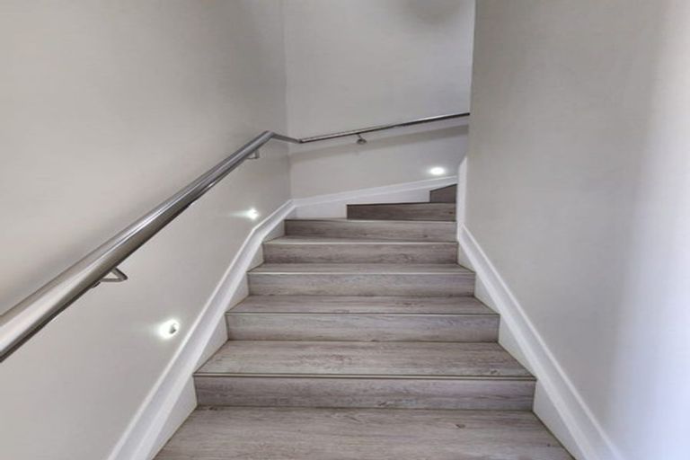 Photo of property in 128b Hutchinsons Road, Bucklands Beach, Auckland, 2014