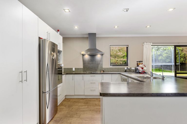 Photo of property in 22 Rosella Drive, Welcome Bay, Tauranga, 3112