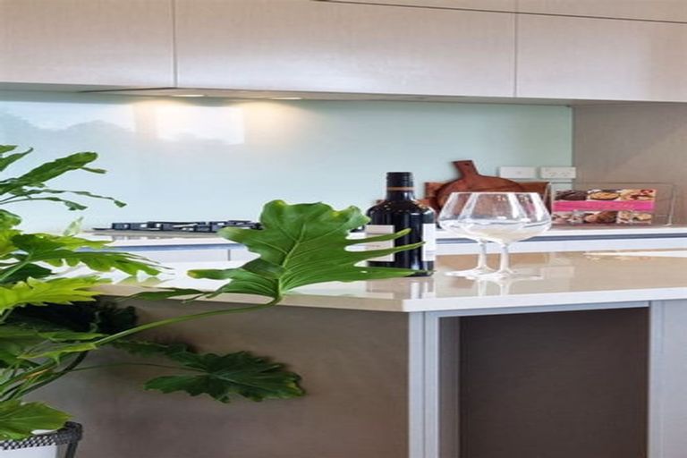 Photo of property in 3 Tararua Street, Massey, Auckland, 0614