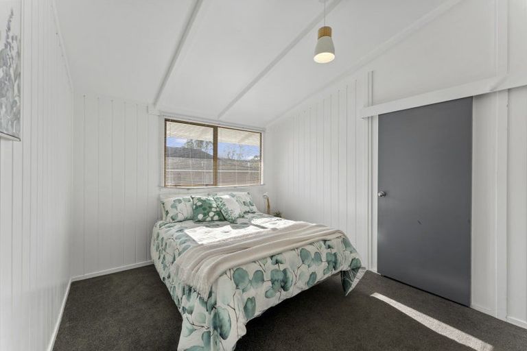 Photo of property in 60 Norana Road, Timberlea, Upper Hutt, 5018