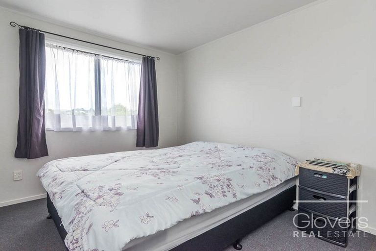 Photo of property in 80 Sunvue Road, Glen Eden, Auckland, 0602