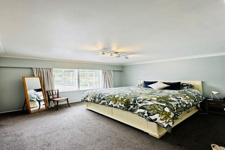 Photo of property in 8 Owens Road, Waiuku, 2123