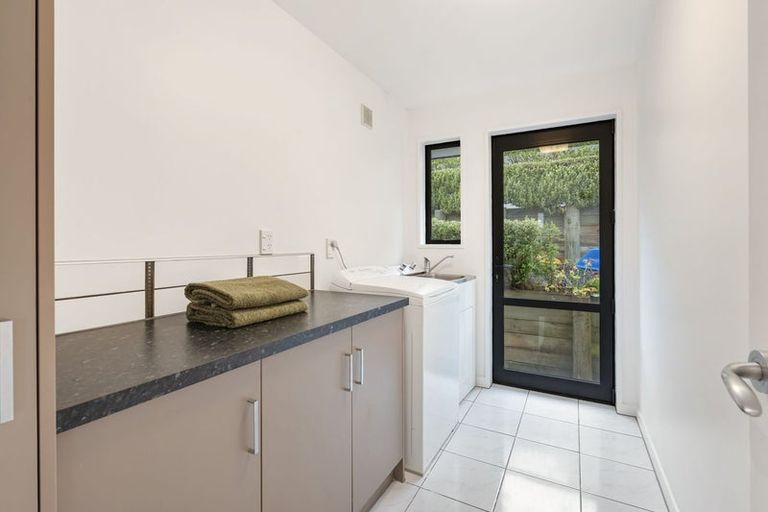 Photo of property in 214 Gladstone Road North, Mosgiel, 9024