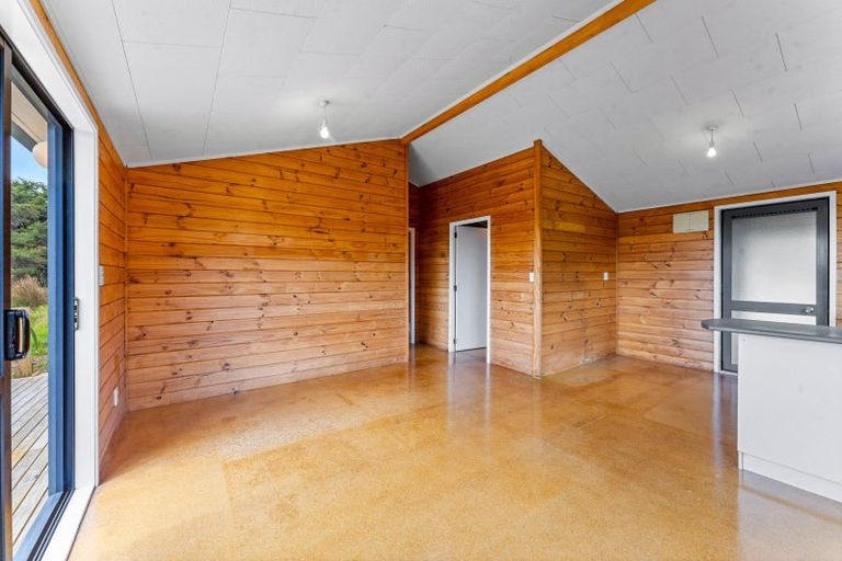 Photo of property in 379 Muriwai Road, Waimauku, 0881