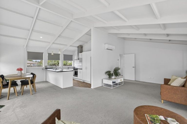 Photo of property in 6b Walsh Road, Westown, New Plymouth, 4310