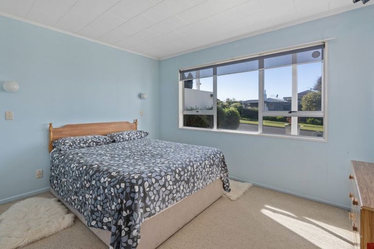 Photo of property in 7 Reeves Road, Acacia Bay, Taupo, 3330