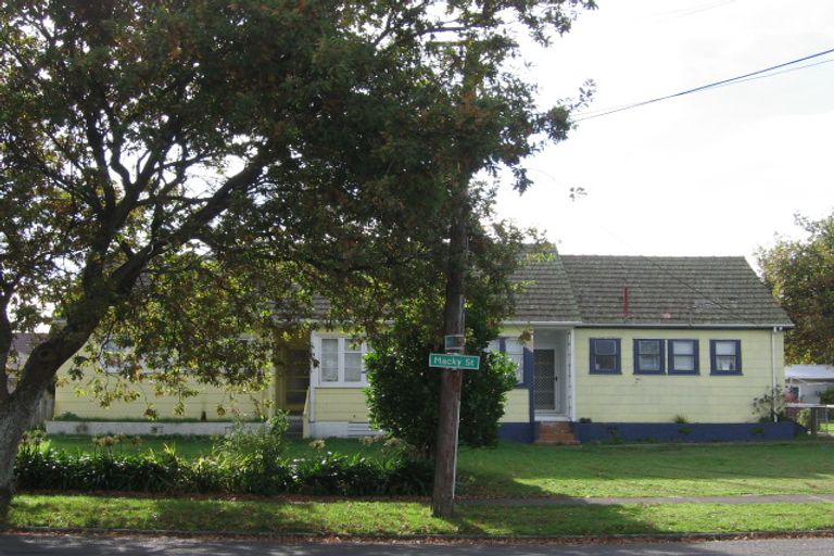 Photo of property in 8 Macky Street, Taita, Lower Hutt, 5011
