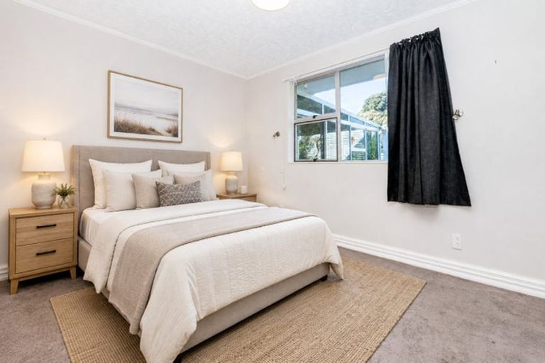 Photo of property in 38 Norfolk Crescent, Otaki Beach, Otaki, 5512