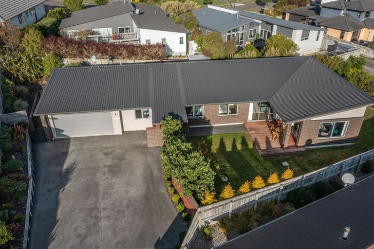 Photo of property in 29 Kaimai Place, Aotea, Porirua, 5024