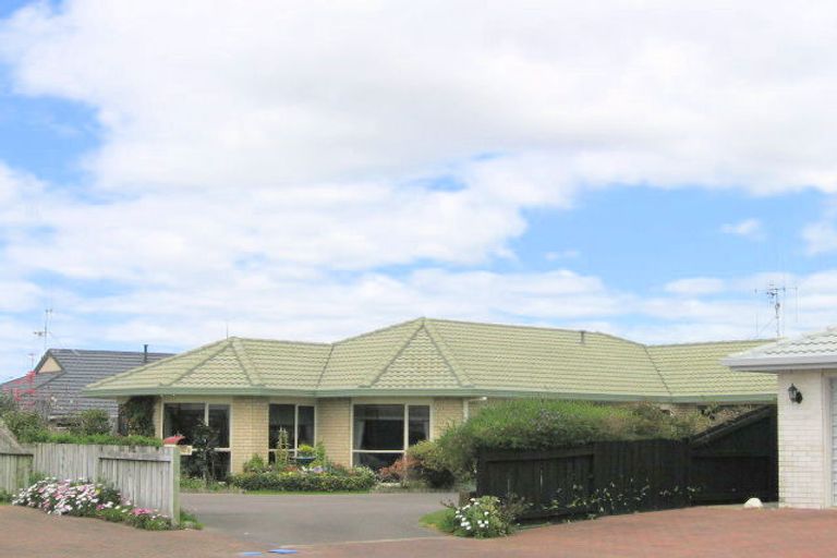 Photo of property in 8 Lasiandra Place, Mount Maunganui, 3116