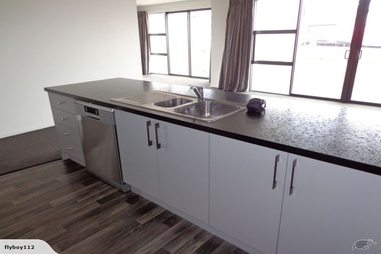 Photo of property in 1-2/10 Brunswick Street, Seaview, Timaru, 7910