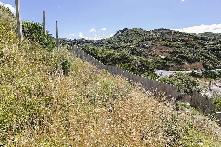 Photo of property in 98a The Esplanade, Houghton Bay, Wellington, 6023