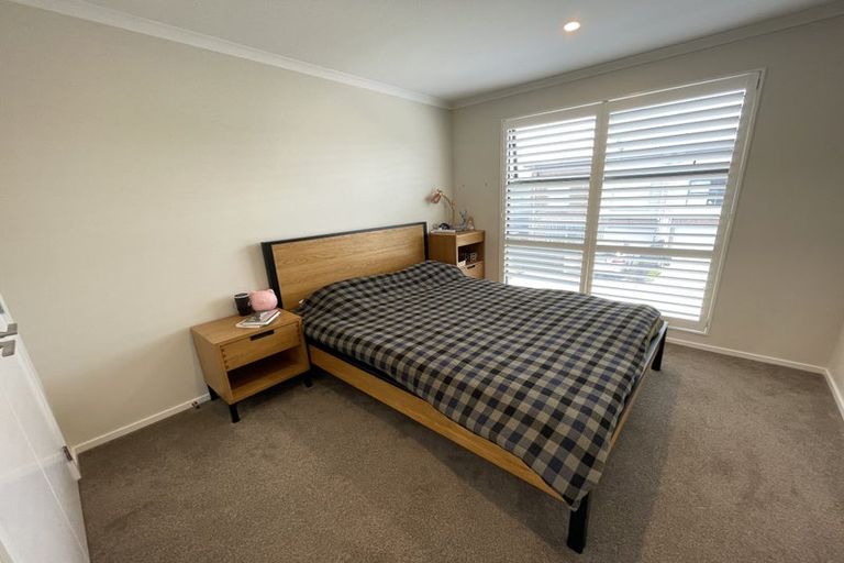 Photo of property in 16 Oioi Road, Hobsonville, Auckland, 0616
