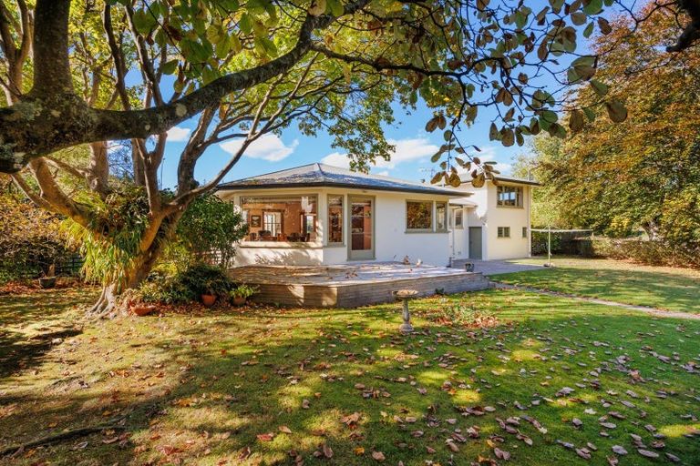 Photo of property in 122 Jickell Street, Hokowhitu, Palmerston North, 4410