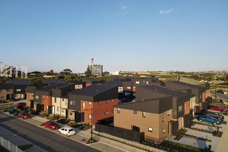 Photo of property in 14 Tuhono Street, Manukau, Auckland, 2104