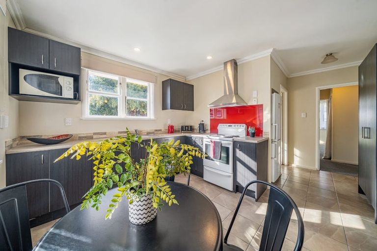 Photo of property in 82 Pine Avenue, Ebdentown, Upper Hutt, 5018