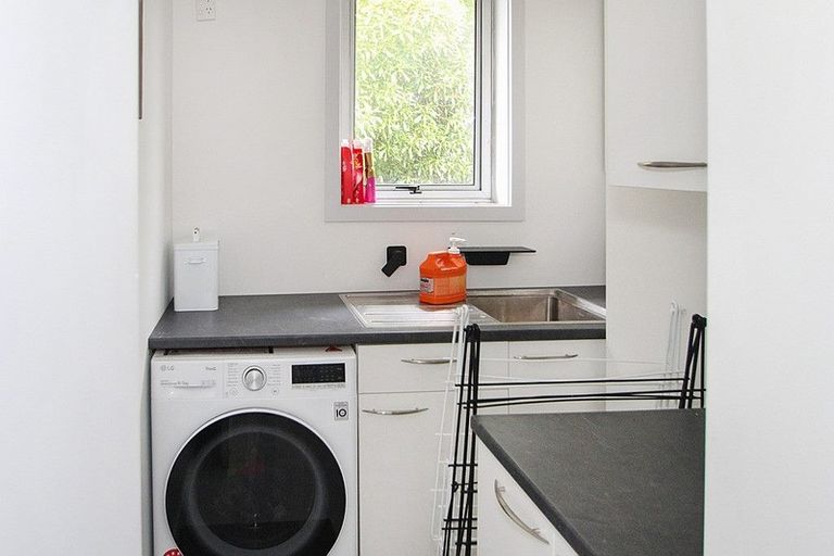 Photo of property in 21 Airedale Road, Weston, Oamaru, 9401