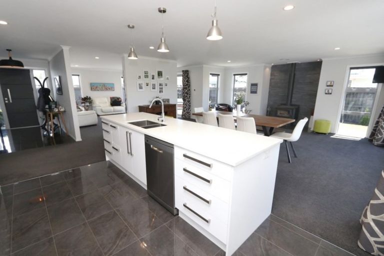 Photo of property in 22 Waterford Road, Tinwald, Ashburton, 7700