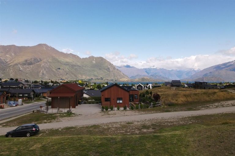 Photo of property in 214 Aubrey Road, Wanaka, 9305