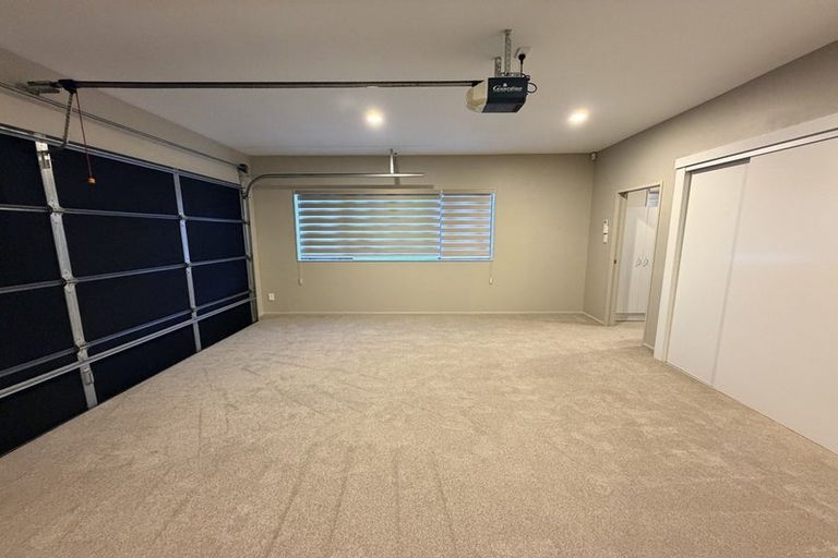 Photo of property in 2/24 Bonito Place, Bayview, Auckland, 0629