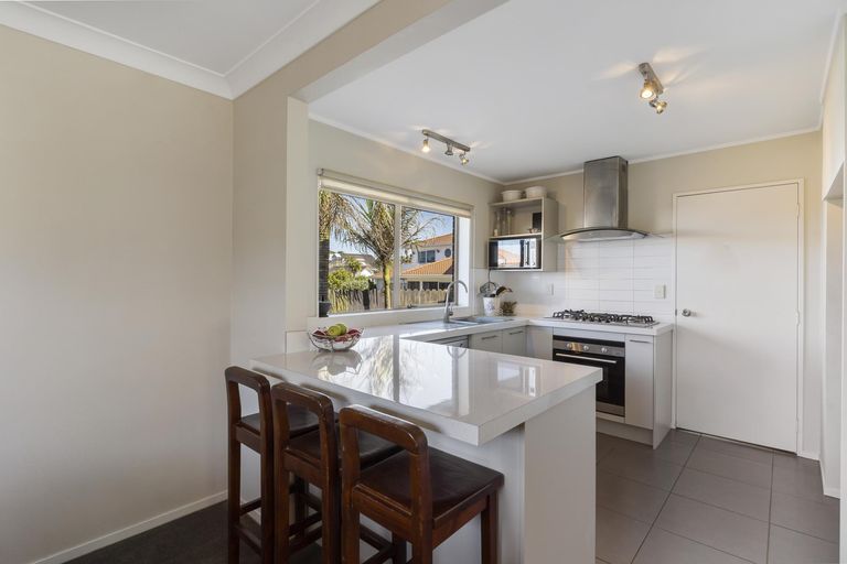 Photo of property in 3/13 Westview Court, Somerville, Auckland, 2014