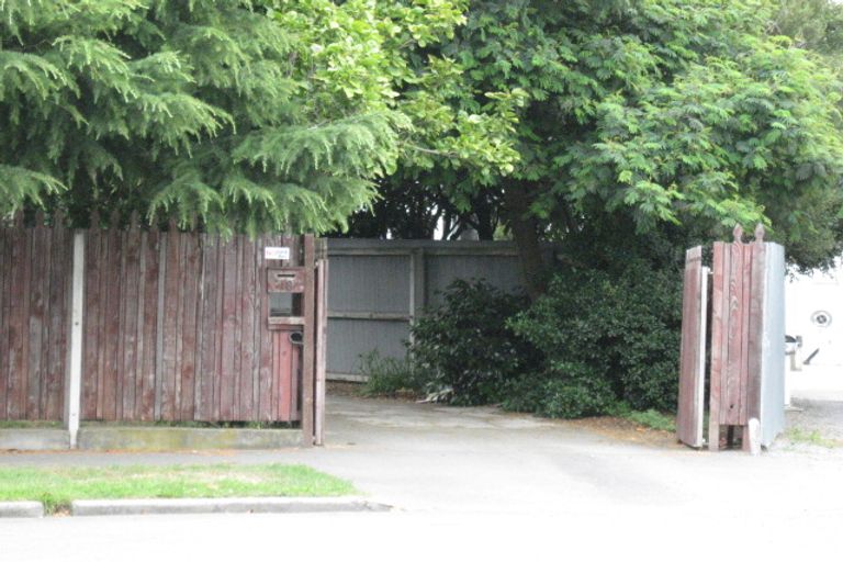 Photo of property in 18 Hersham Place, Bromley, Christchurch, 8062