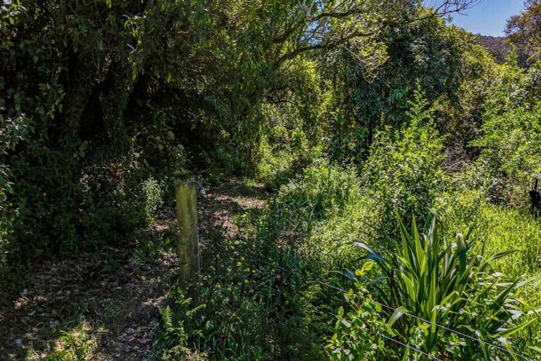 Photo of property in 2096 State Highway 2, Mount Bruce, Opaki, 5881