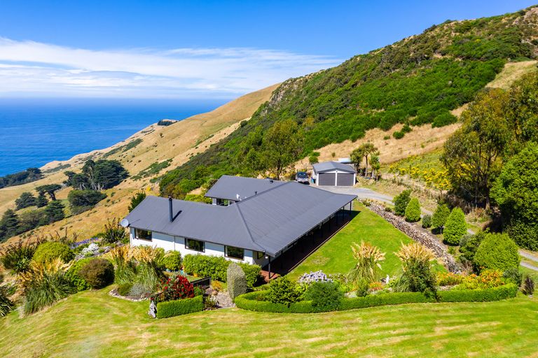 Photo of property in 16 Buskin Road, Highcliff, Dunedin, 9077