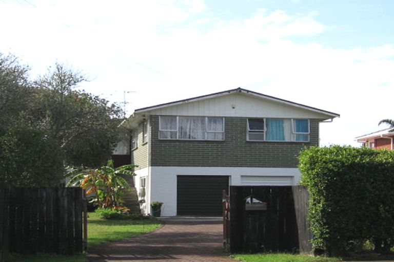 Photo of property in 189 Hobsonville Road, Hobsonville, Auckland, 0618