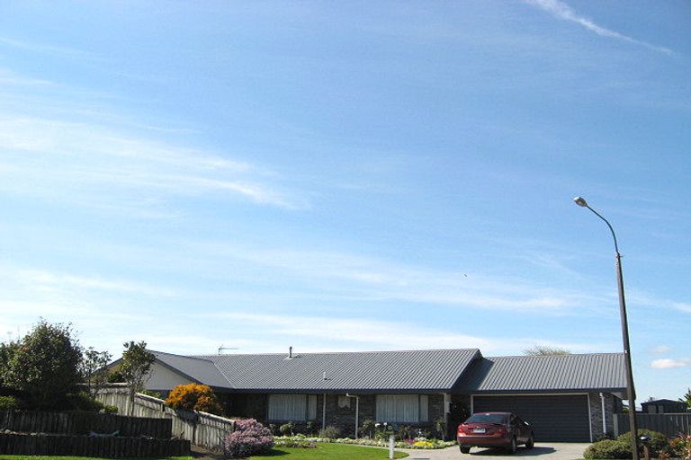 Photo of property in 11 Ash Place, Whalers Gate, New Plymouth, 4310