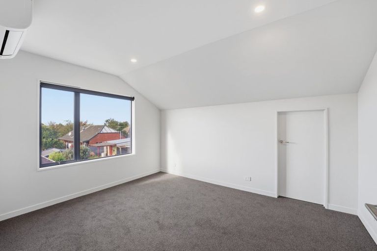 Photo of property in 30a Paddington Street, Northcote, Christchurch, 8052