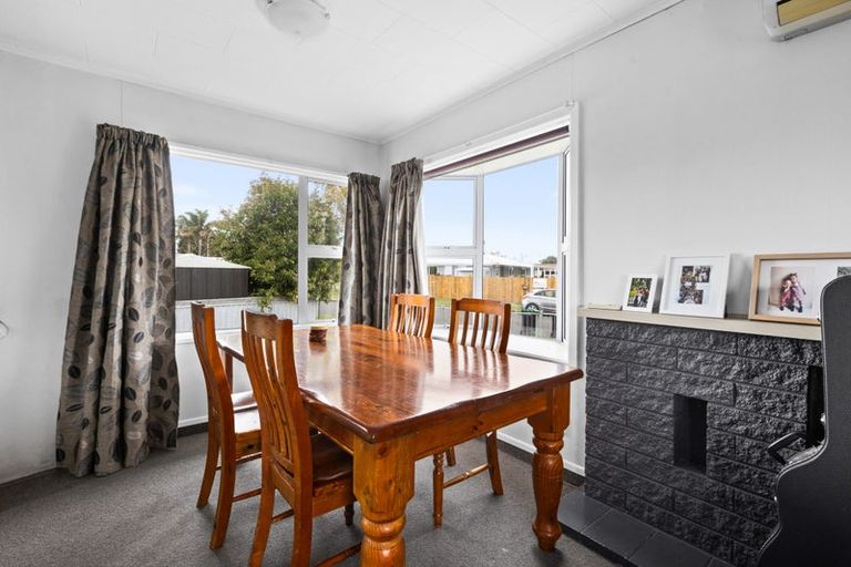 Photo of property in 4 Lerwick Street, Tamatea, Napier, 4112