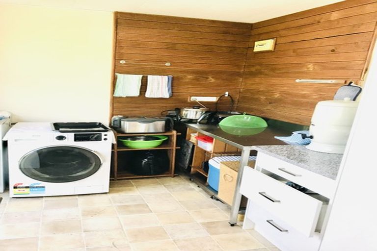 Photo of property in 2/16 Barneys Farm Road, Clendon Park, Auckland, 2103