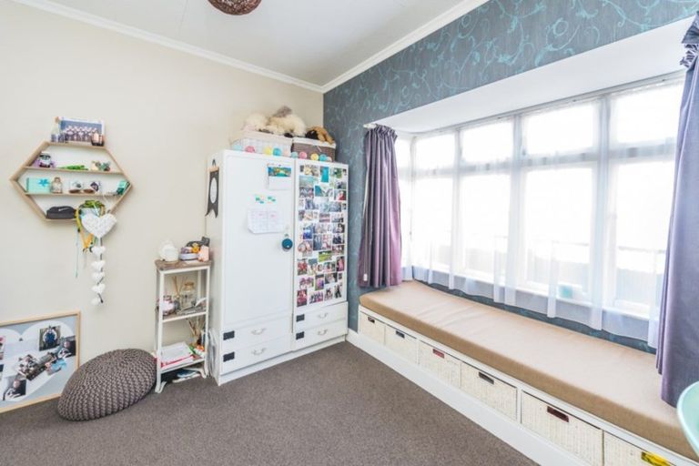 Photo of property in 13 Marshall Road, Hunterville, 4730