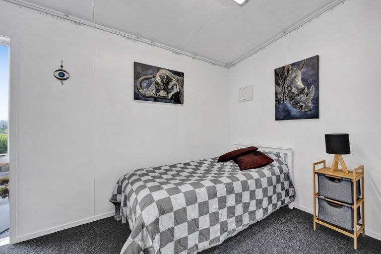 Photo of property in 22 Halse Place, Opunake, 4616