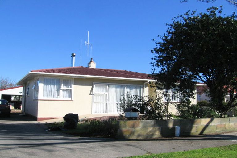 Photo of property in 130 Vogel Street, Roslyn, Palmerston North, 4414