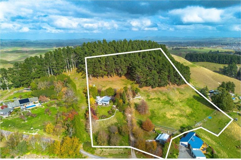 Photo of property in 128 Mangatarata Road, Waipukurau, 4285