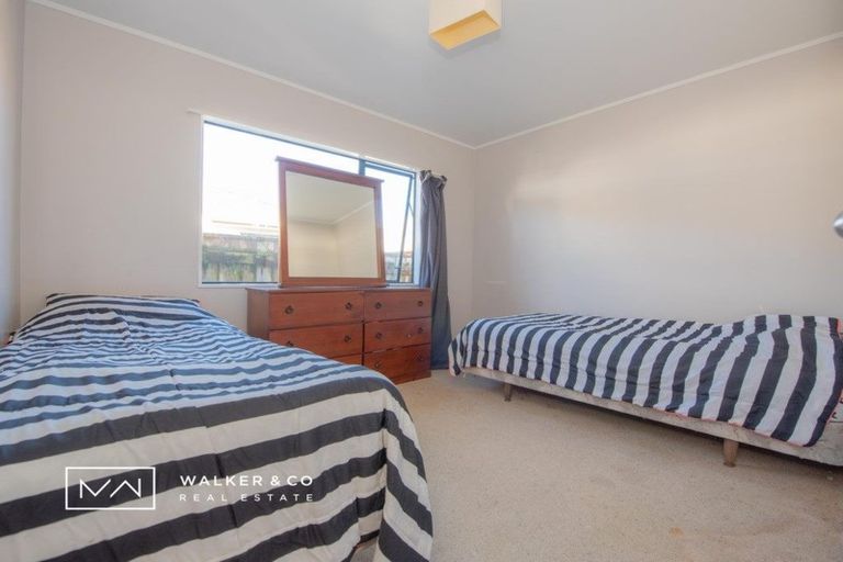Photo of property in 1/1 Glenbrook Grove, Naenae, Lower Hutt, 5011