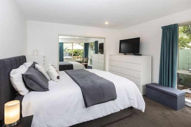 Photo of property in 1/92 Racecourse Road, Sockburn, Christchurch, 8042