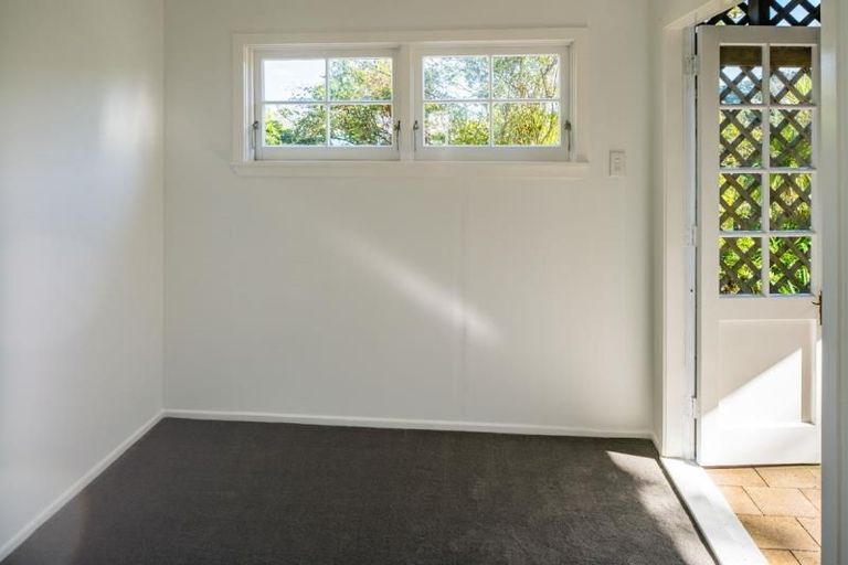 Photo of property in 84 Cluny Road, Plimmerton, Porirua, 5026