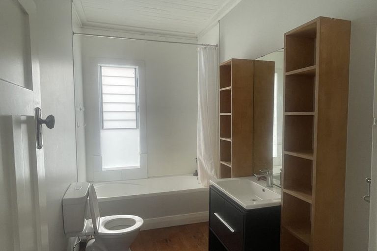 Photo of property in 5 Barrington Road, Grey Lynn, Auckland, 1021