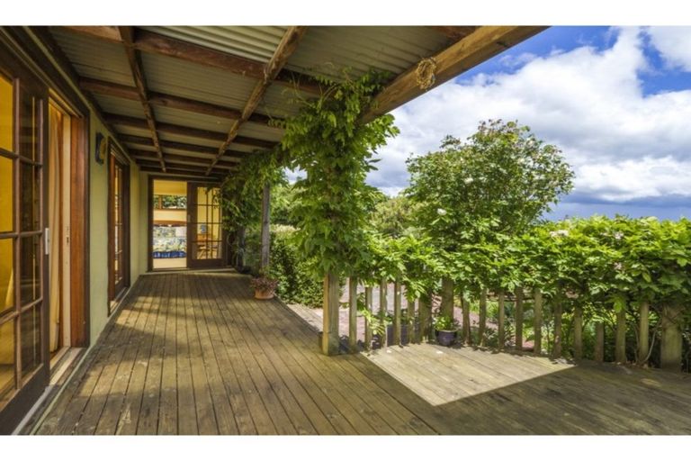 Photo of property in 33 Coster Street, Enner Glynn, Nelson, 7011